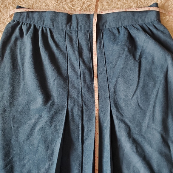 vintage faux suede pleated midi skirt union-made - Picture 3 of 4